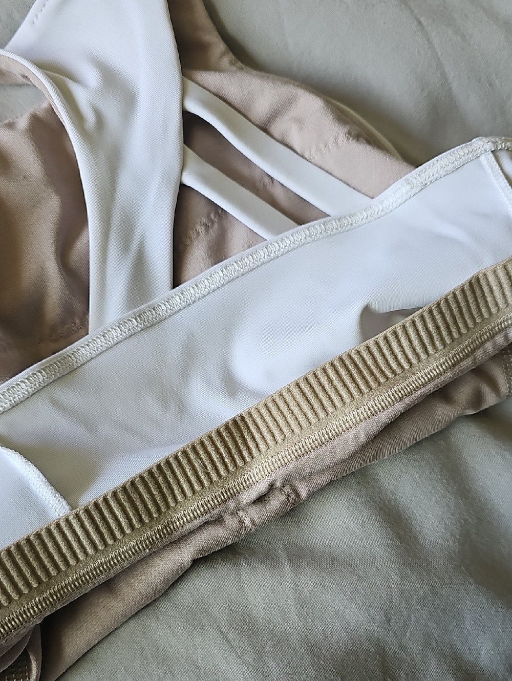 Lululemon Bra - Picture 4 of 4